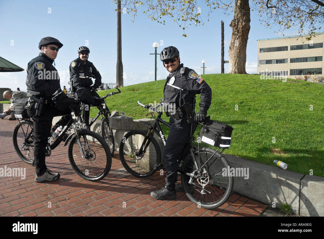 Noleggio pattuglia di polizia ufficiali Seattle Washington Foto Stock