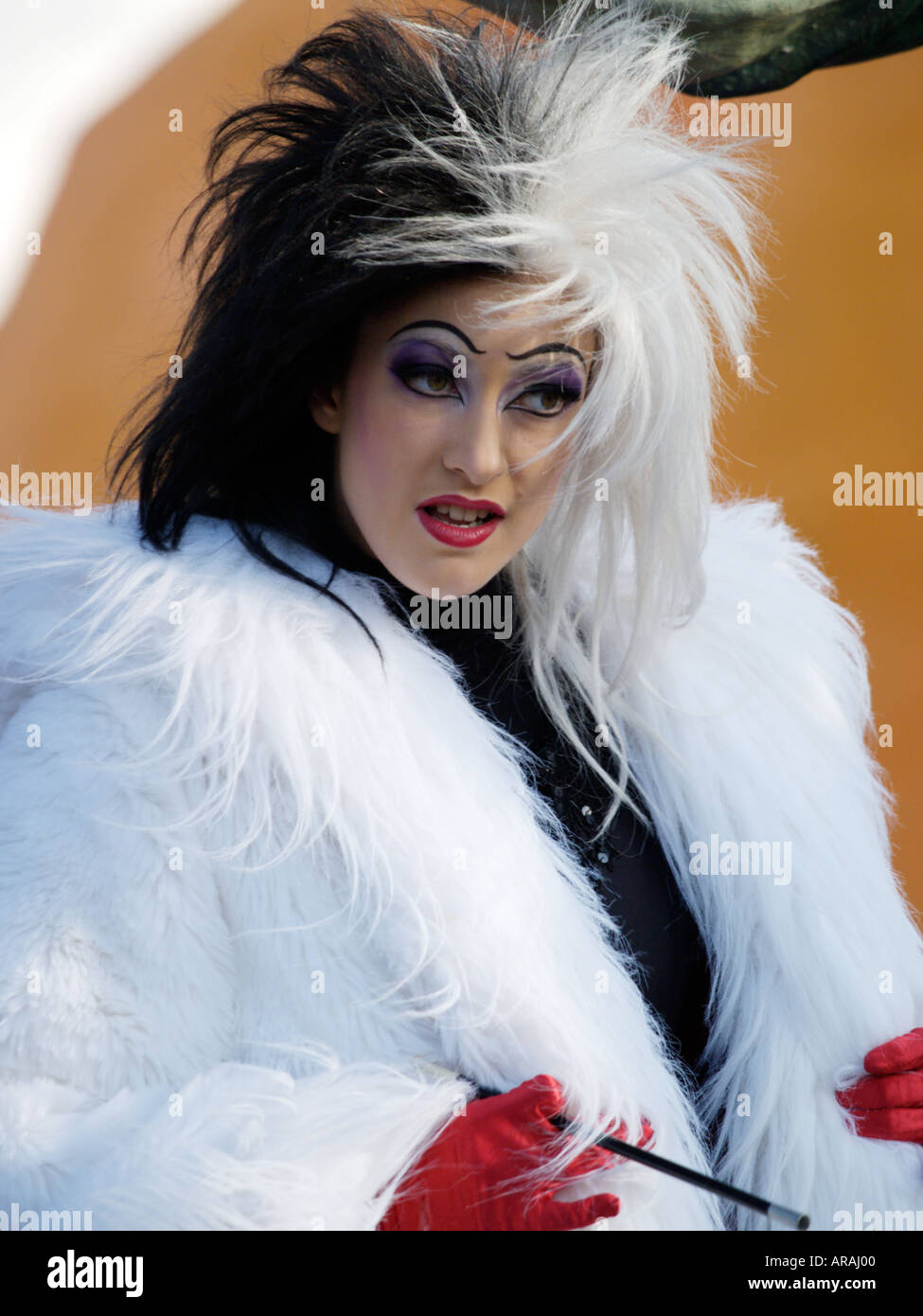 Cruella de Vil Disney carattere da 101 Dalmatians Eurodisney Parigi Francia Foto Stock