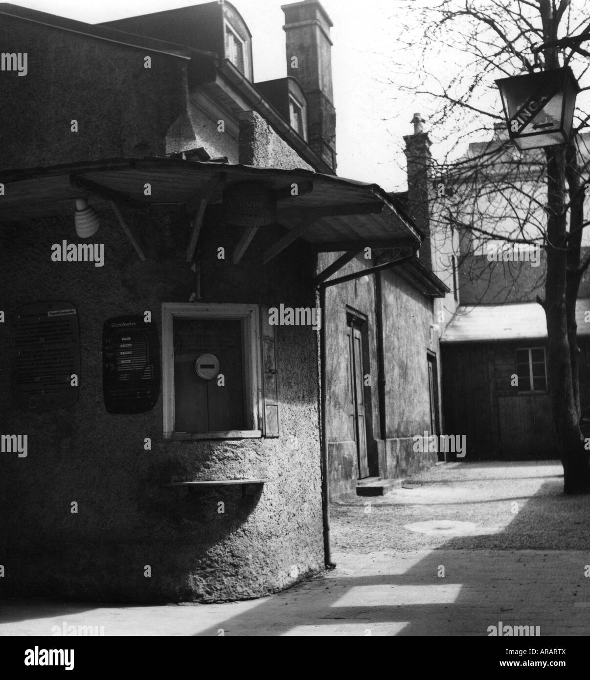 Geografia / viaggio, Germania, Monaco di Baviera, Occamstrasse, biglietteria del cinema 'Studio der Filmkunst', circa 1956, , Foto Stock