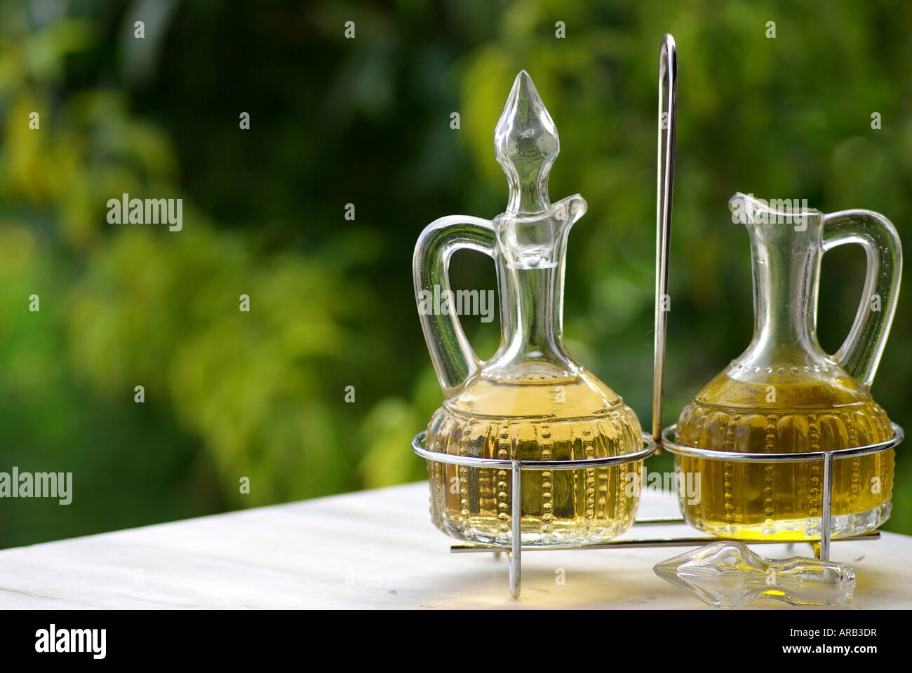 BEIJIALY Bottiglie di Oliera per Dispenser di Olio D'Oliva e Aceto, 2 in 1 Ampolla per Bottiglia di Olio D'Oliva in Vetro a Doppio Strato con Tappi di Sughero, Dosatore per Olio