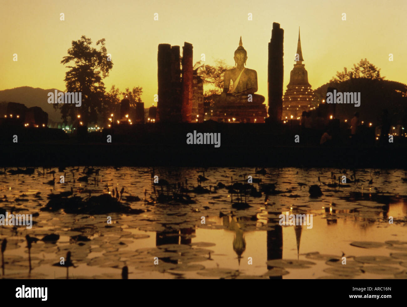 Loy Kratong, Sukhothai, Sito Patrimonio Mondiale dell'UNESCO, Thailandia, Asia Foto Stock