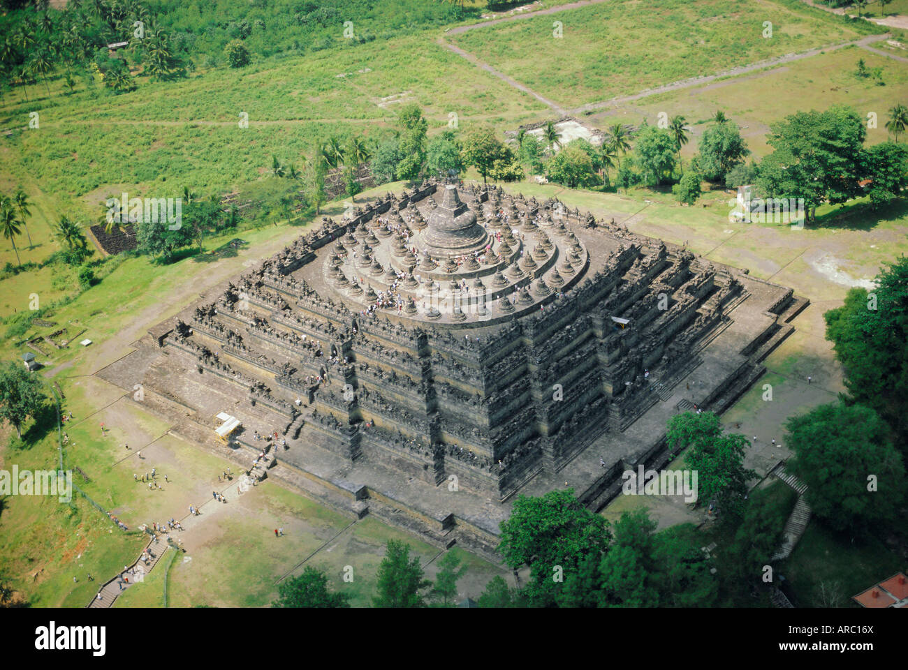 Vista aerea di Borobudur (buddista) Tempio, Java, Indonesia, Asia Foto Stock