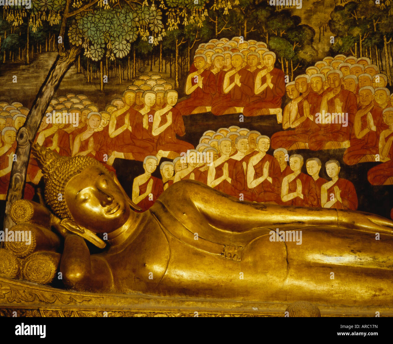 Buddha reclinato, Wat Bovornivet, Bangkok, Thailandia, Asia Foto Stock