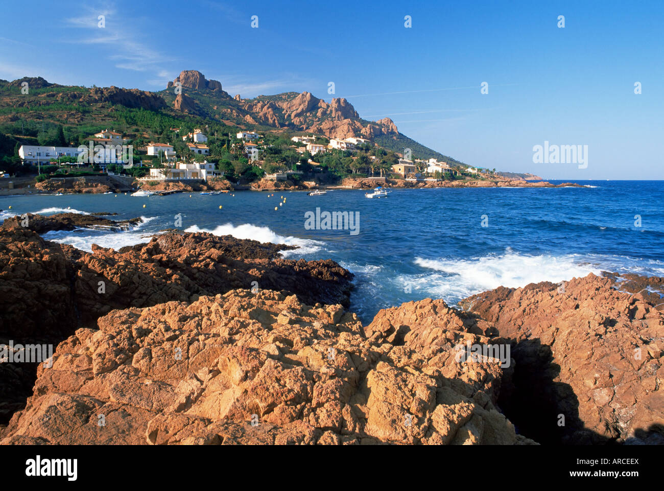 Antheor, e Pic du Cap Roux, Corniche de l'Esterel, Var, Cote d'Azur, Riviera Francese, Provenza, Francia Foto Stock