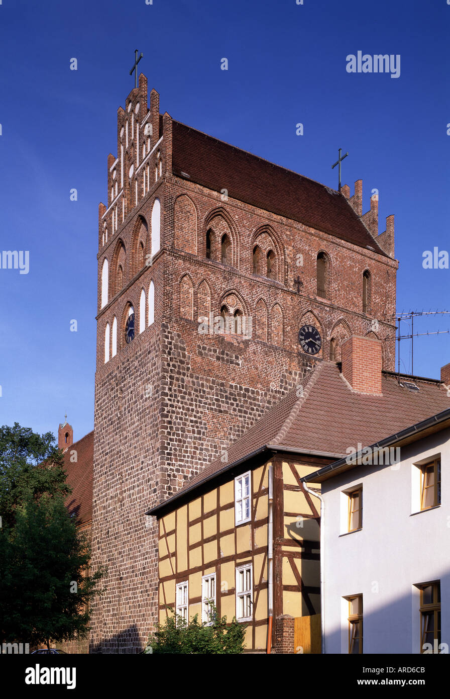 Angermünde, Kirche di St. Marien, Kirchturm von Nord-Westen Foto Stock