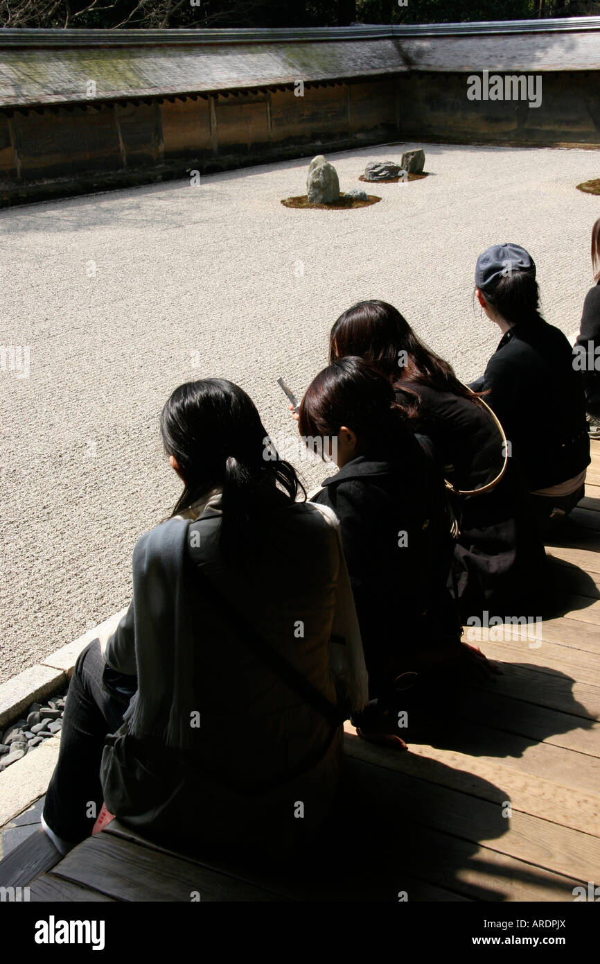 La Zen Rock Garden a Ryoan-ji il Tempio Zen a Kyoto, Giappone Foto Stock