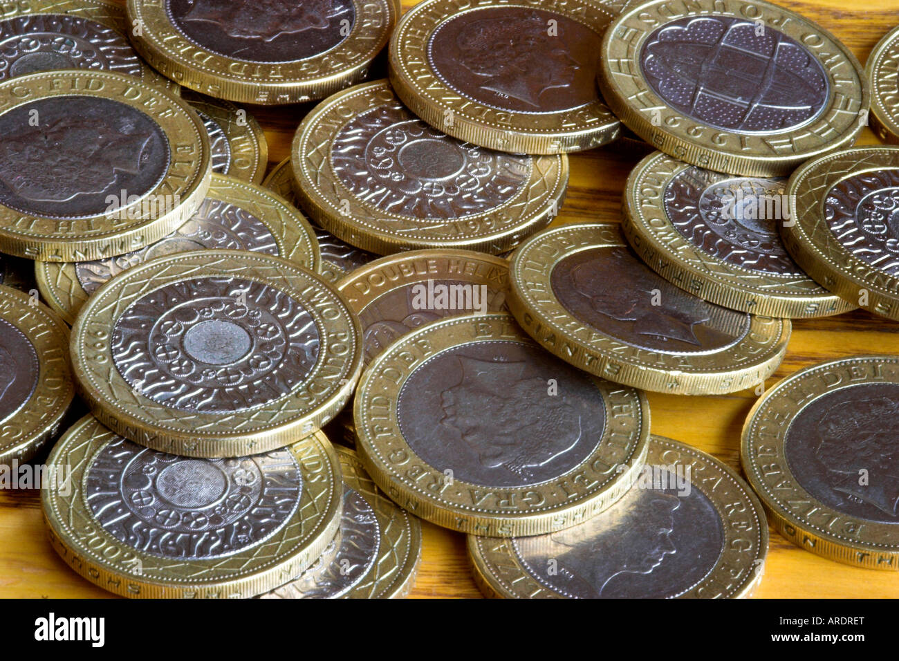 Un mucchio di UK due monete cancelletto. Foto Stock