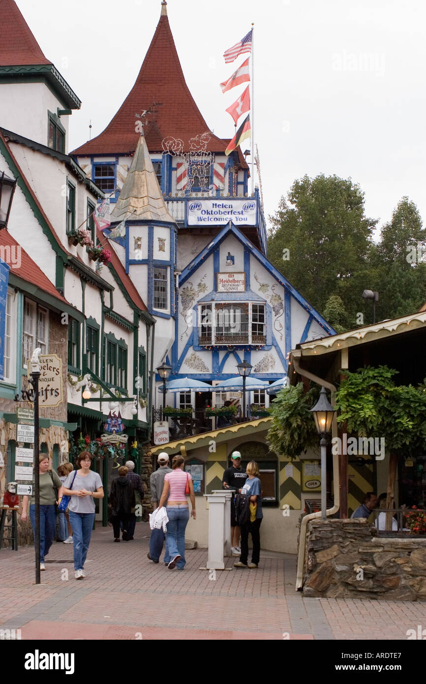 Helen Georgia USA street scene durante l'Oktoberfest Foto Stock