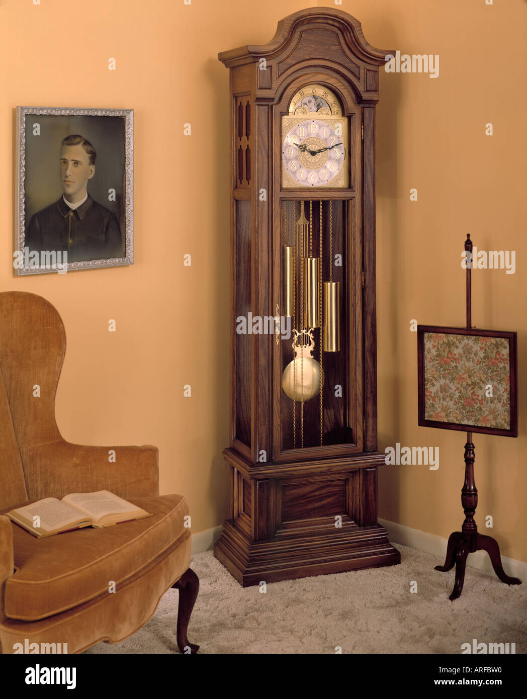 Camera interna orologio del nonno ritratto Foto Stock