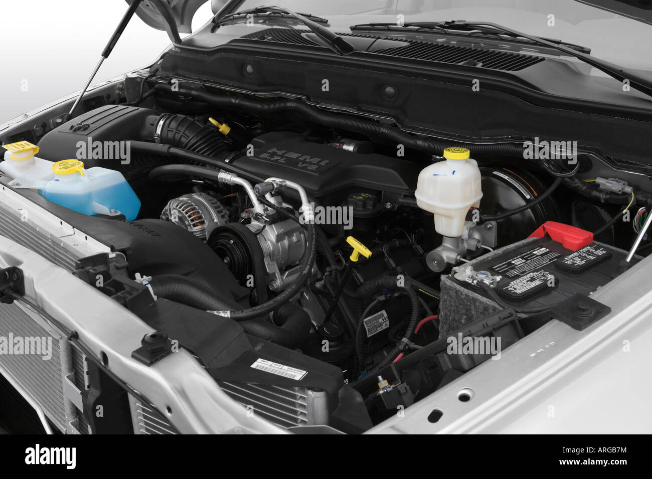 2007 Dodge Ram 1500 SLT Mega in argento - Motore Foto stock - Alamy