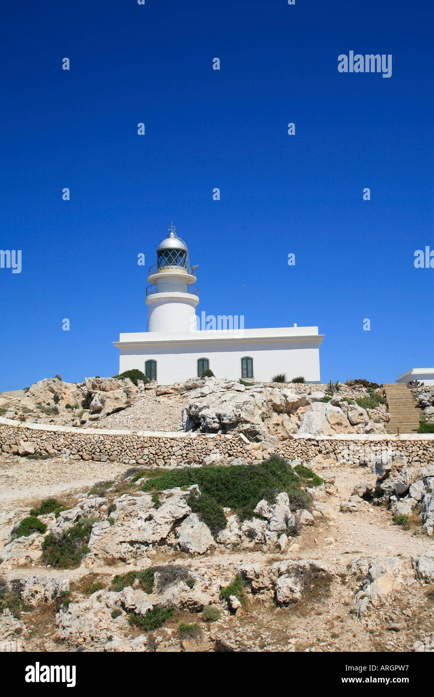 Faro di Cap de Cavallaria, Menorca, isole Baleari, Spagna Foto Stock