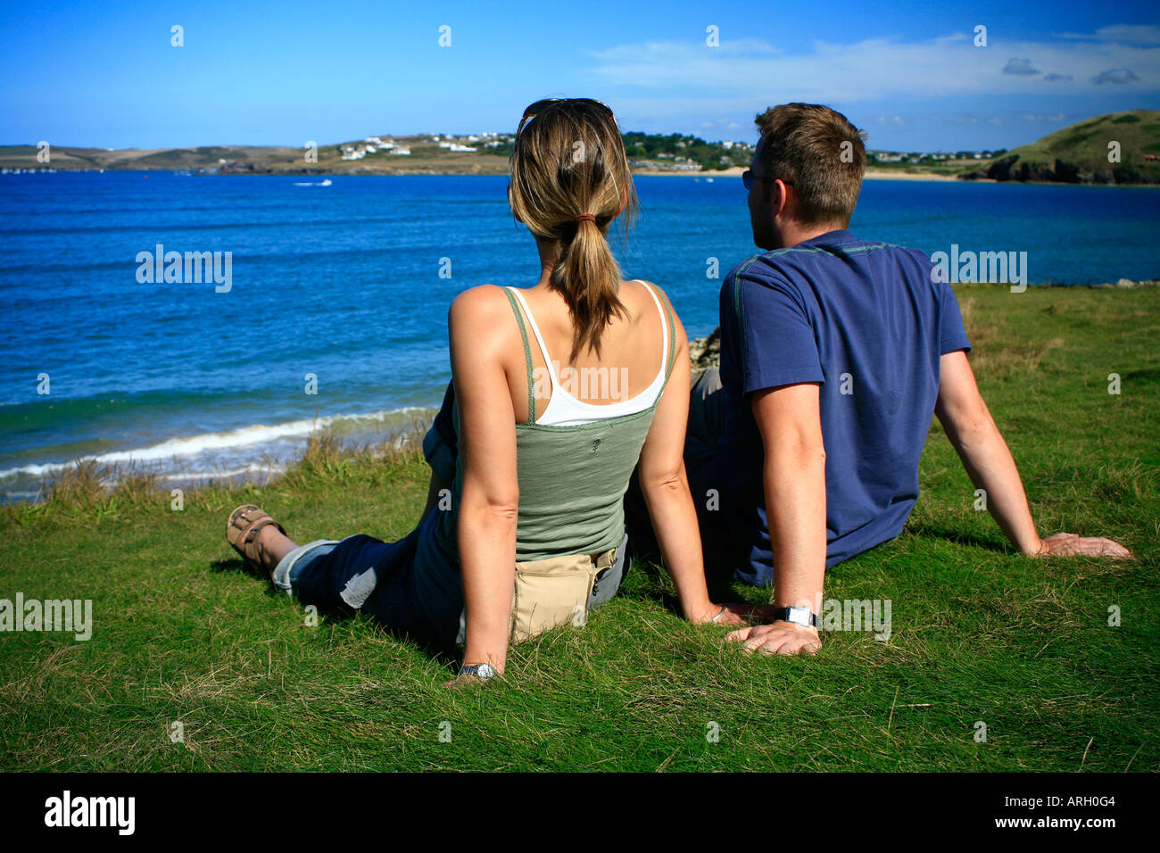 Guardando al Mare in Cornovaglia Foto Stock