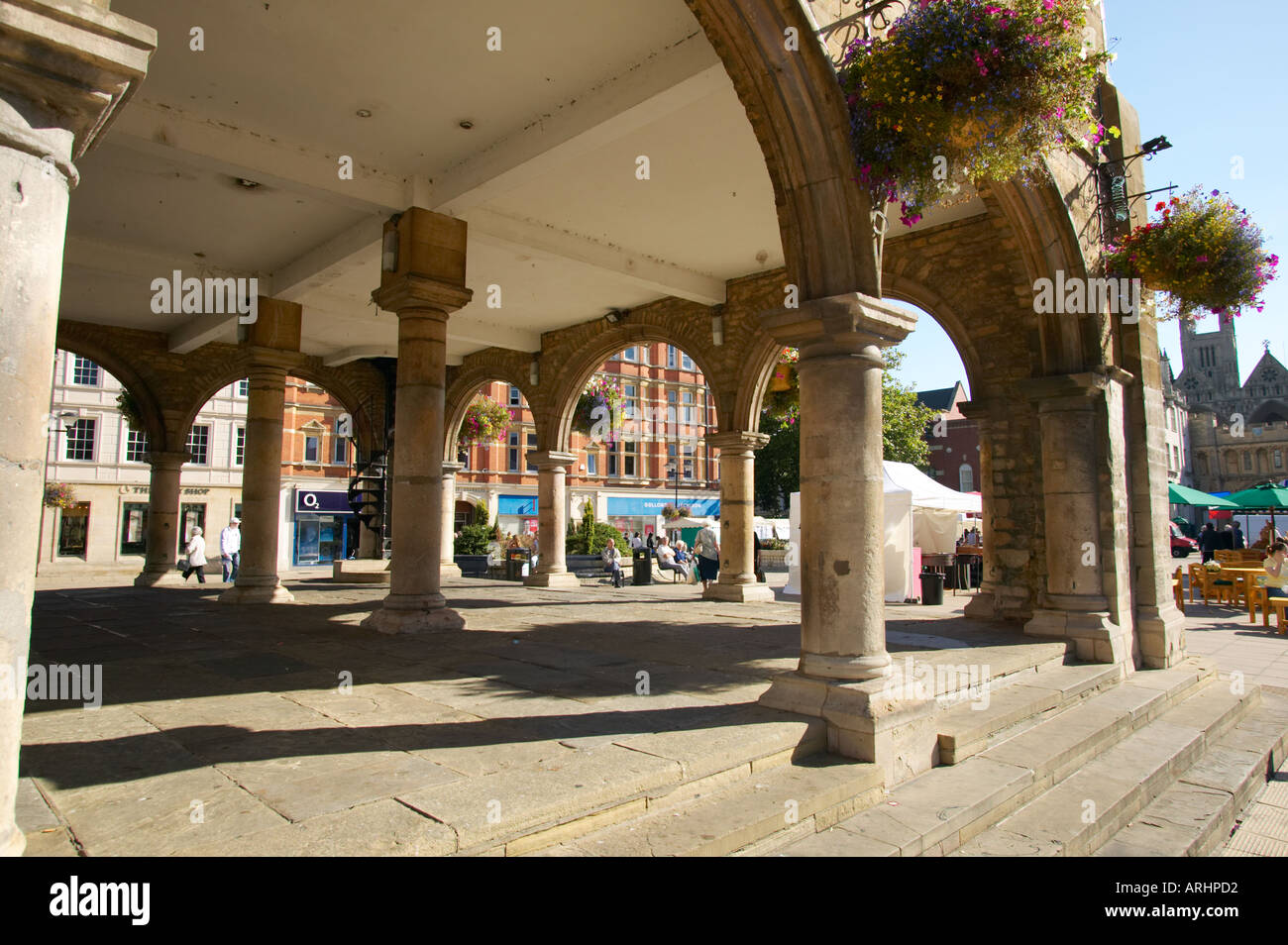 Peterborough la Guildhall piazza della cattedrale Foto Stock