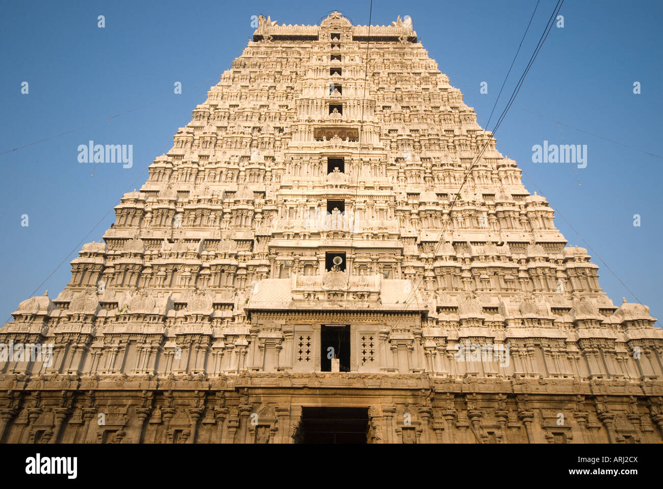 La grande gopuram che è 66 metri ad Arunachaleswarer tempio di Tiruvannamalai Tamil Nadu India Foto Stock