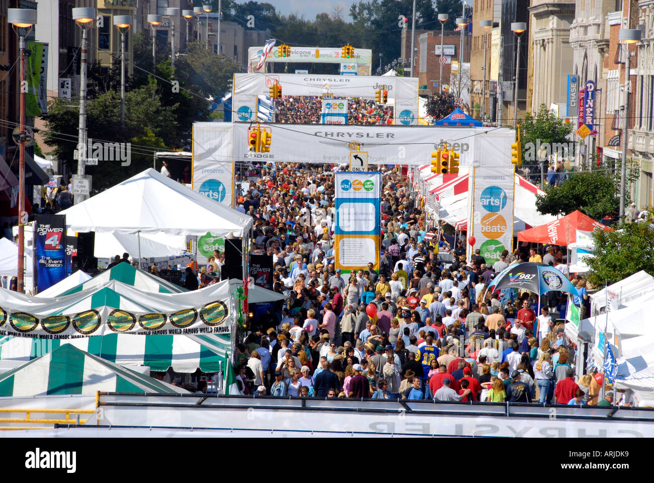 Arts Beats mangia Oakland County città di Pontiac Michigan mi celebrazione estiva di musica di arte cibo e comunità Foto Stock