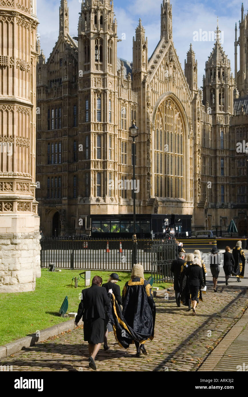 Colazione Lord Chancellors. Inizio dell'anno legale i giudici camminano dall'Abbazia di Westminster alla camera dei lord. Londra Inghilterra Regno Unito Inghilterra HOMER SYKES Foto Stock