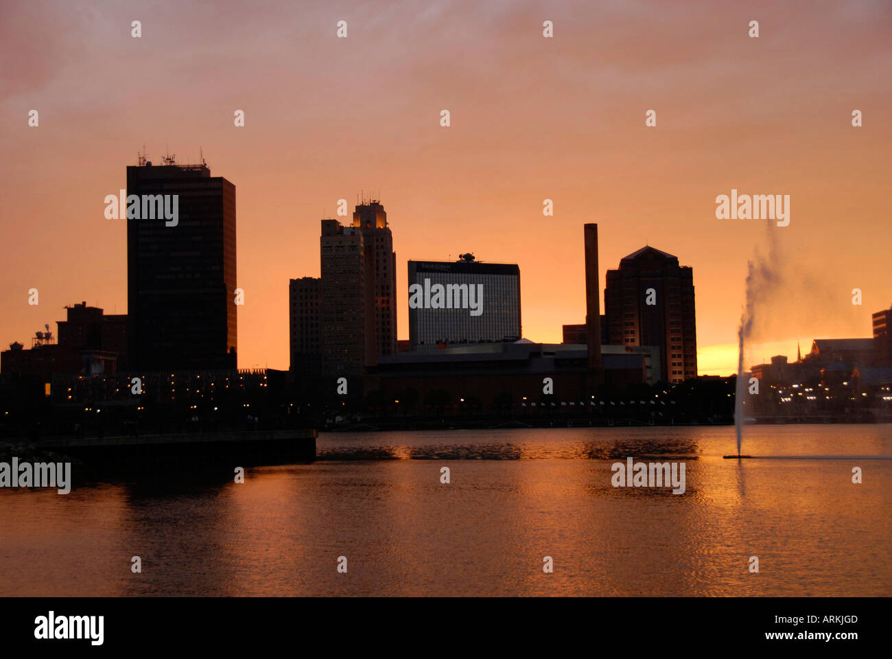 Toledo Ohio OH skyline al tramonto Foto Stock