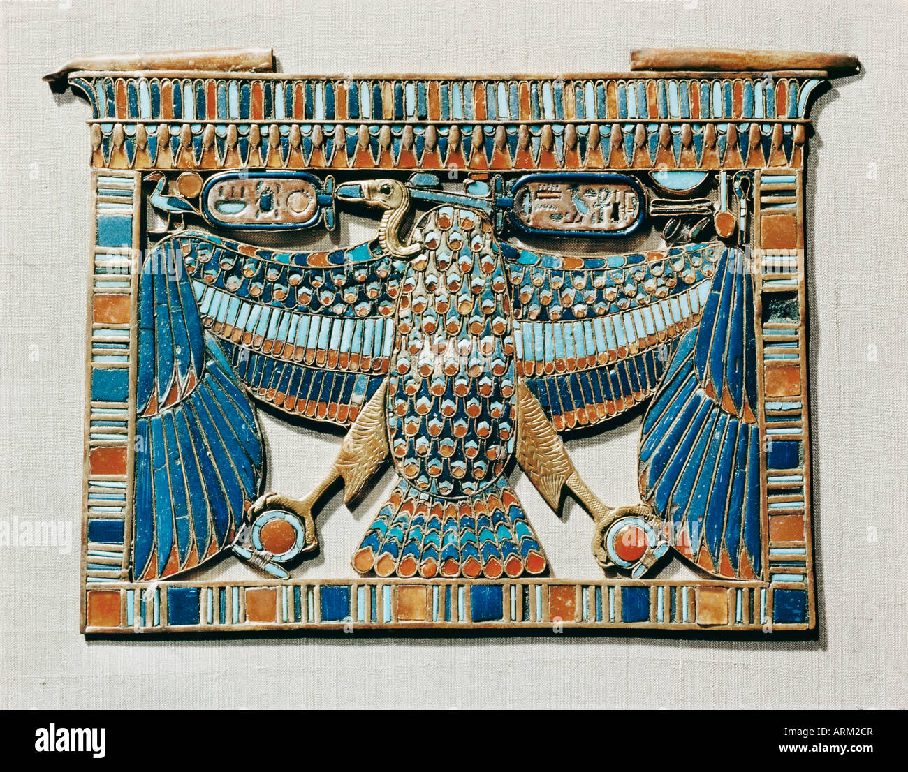 Decorate pettorale con il vulture dell'Alto Egitto, dalla tomba del faraone Tutankhamon Foto Stock