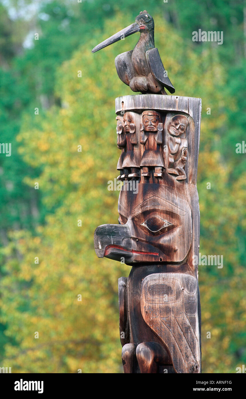Fiume Skeena area, Kitwancool (Gitanyow) , Gitxsan totem, British Columbia, Canada. Foto Stock