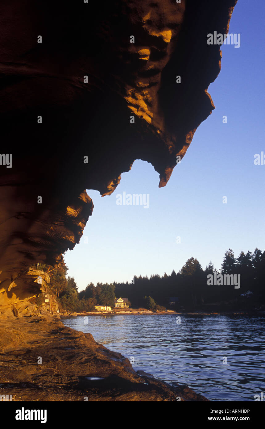 Malaspina arenaria gallerie al tramonto, Gabriola Island, isola di Vancouver, British Columbia, Canada. Foto Stock