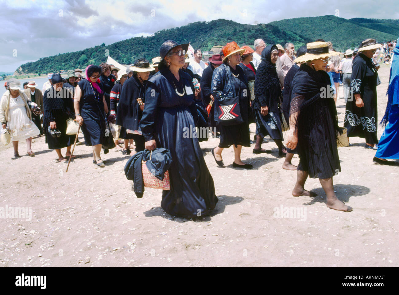 Nuova Zelanda Waitangi giorno le donne Maori che protestavano per il governatore Foto Stock