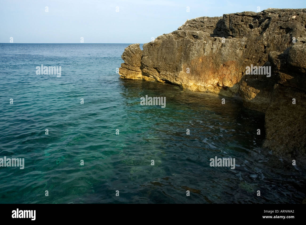 Costa costa al premantura croazia krsine - Croazia Foto Stock