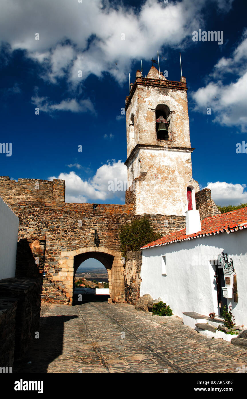 Portogallo Alentejo: magnifico villaggio di Monsaraz Foto Stock