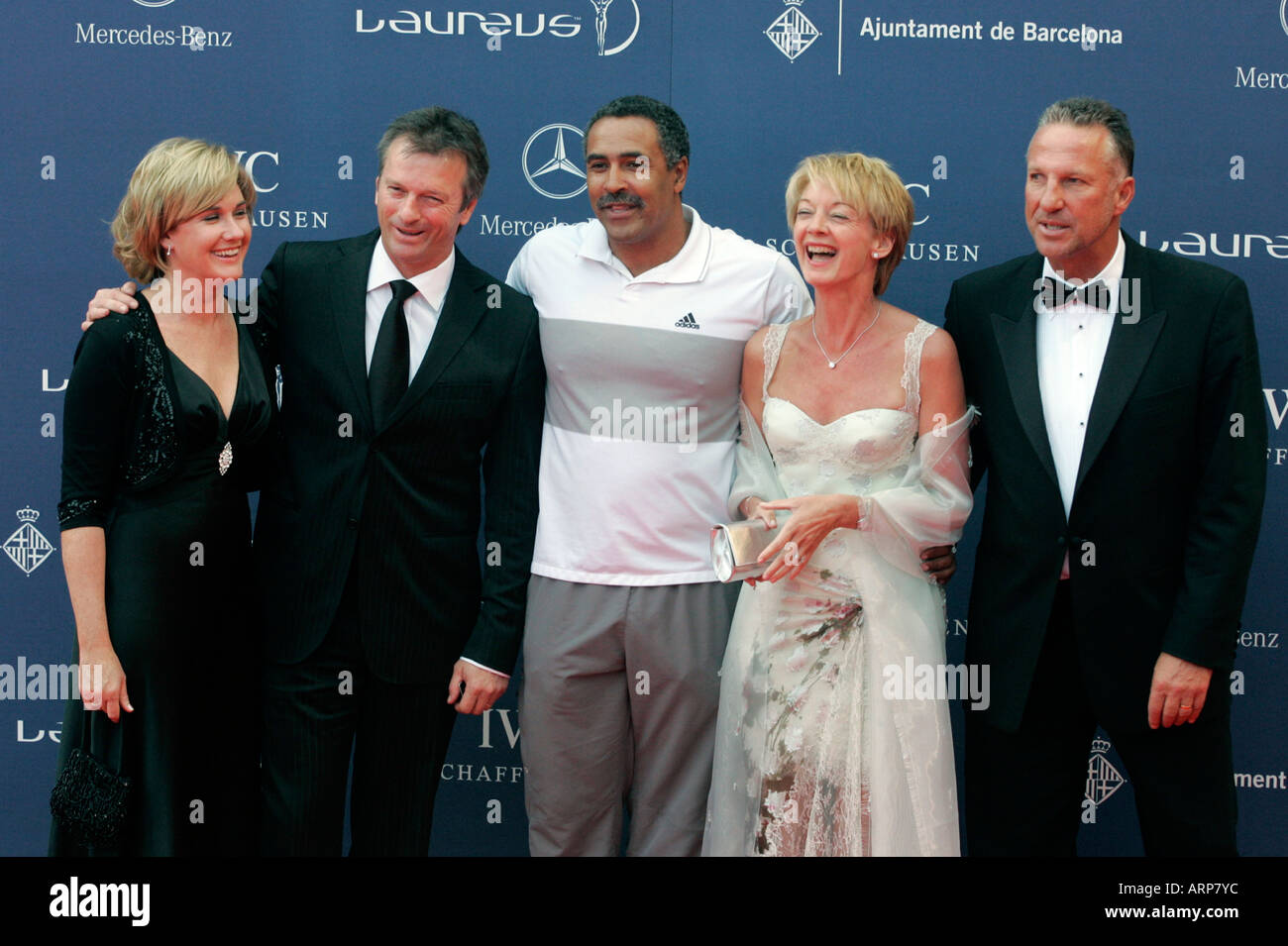 Steve Waugh, Daly Thompson e Ian Botham con i partner Laureus 2006 Awards a Barcellona Foto Stock