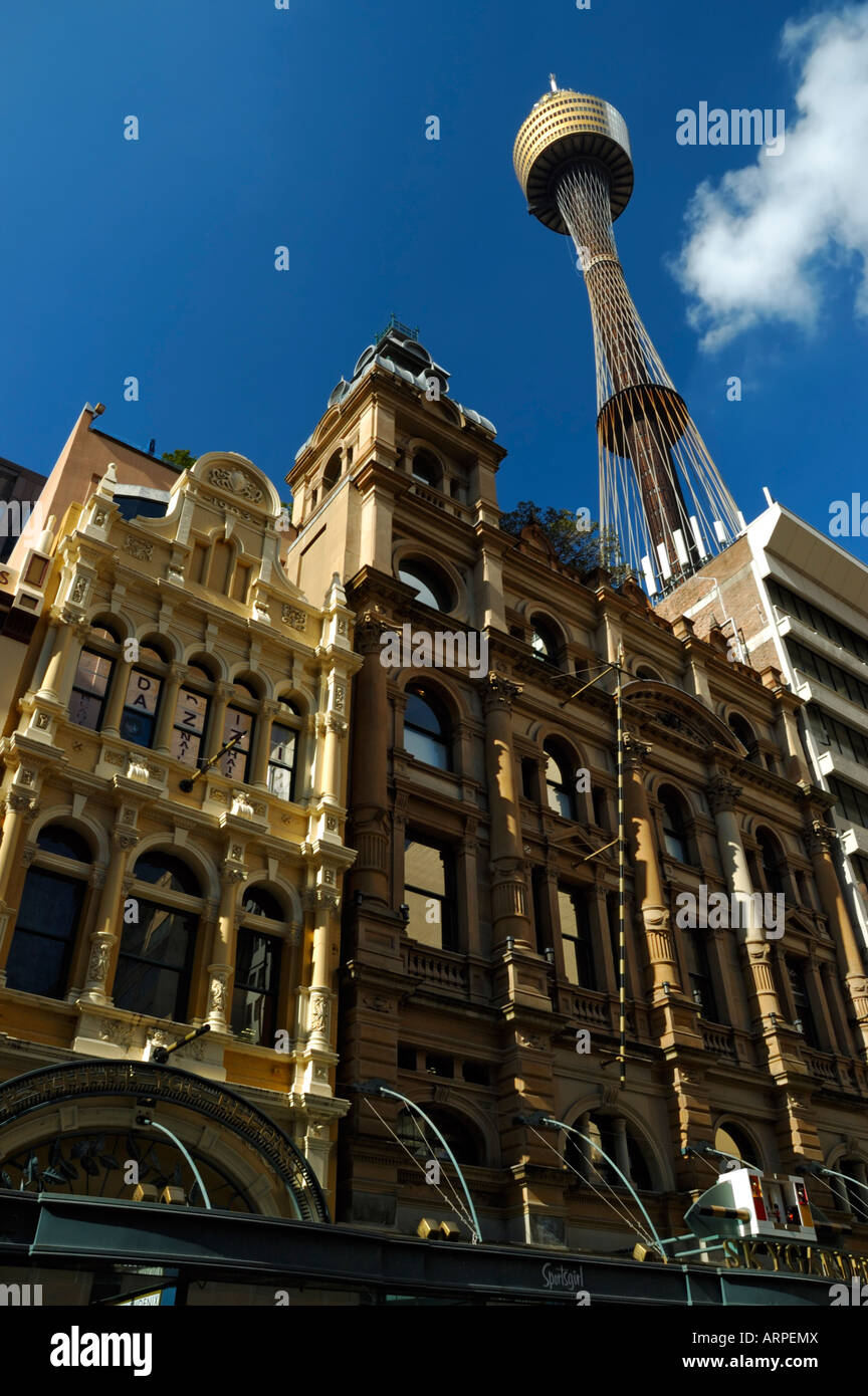 Pitt Street Mall e AMP Centrepoint Tower, Sydney, Nuovo Galles del Sud, Australia Foto Stock