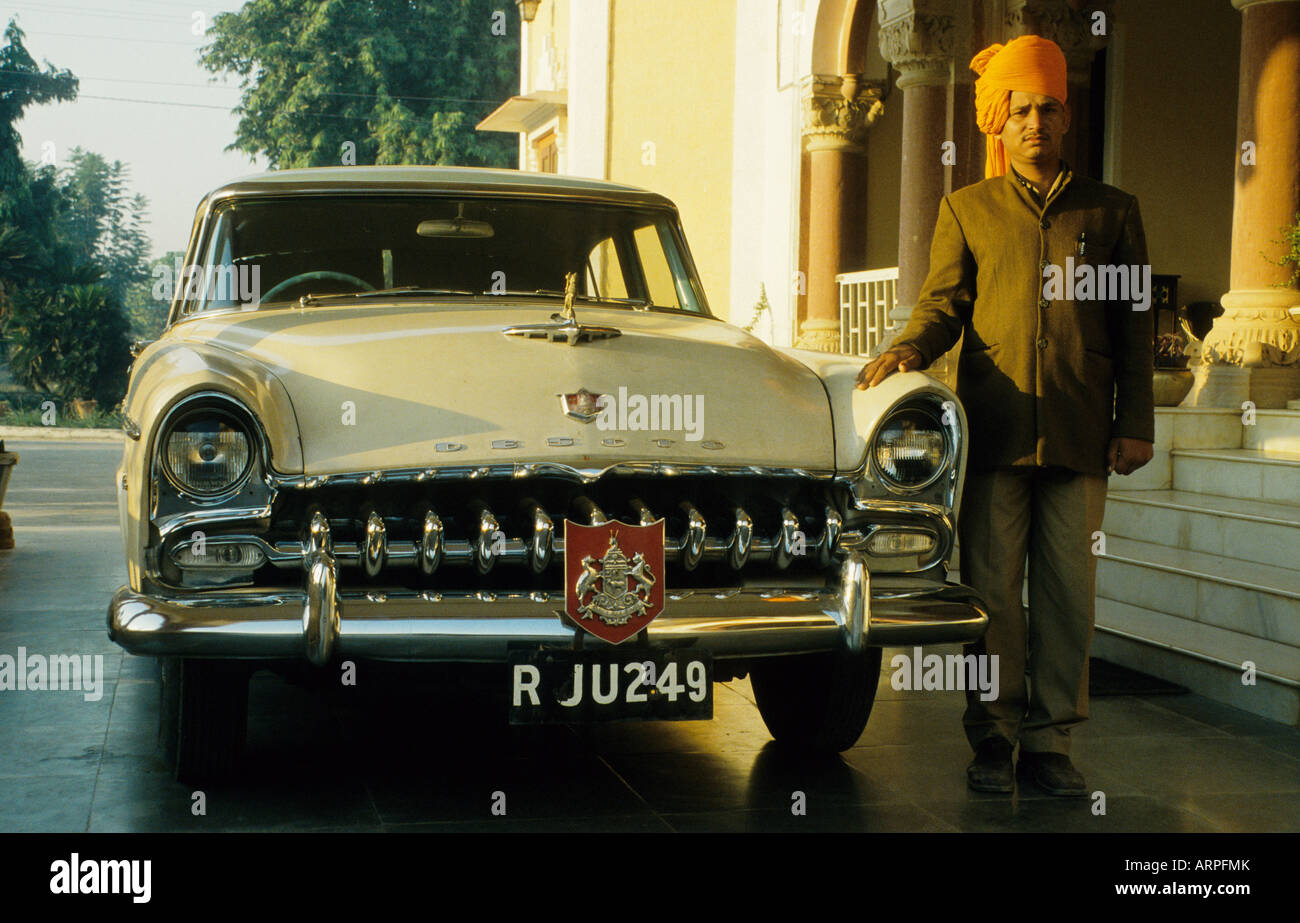 Un passo indietro nel tempo al Bhanwar Vilas Palace Hotel, Karauli, India Foto Stock