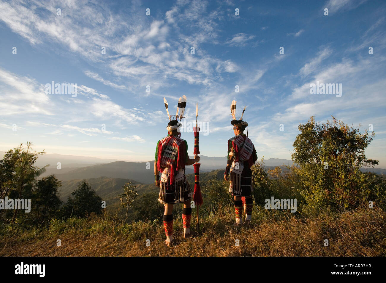 Angami guerrieri tribali, Nagaland, India Foto Stock