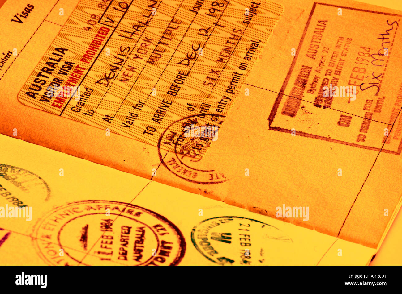 Primo piano degli Stati Uniti un passaporto in corso di validità e di timbri doganali Foto Stock