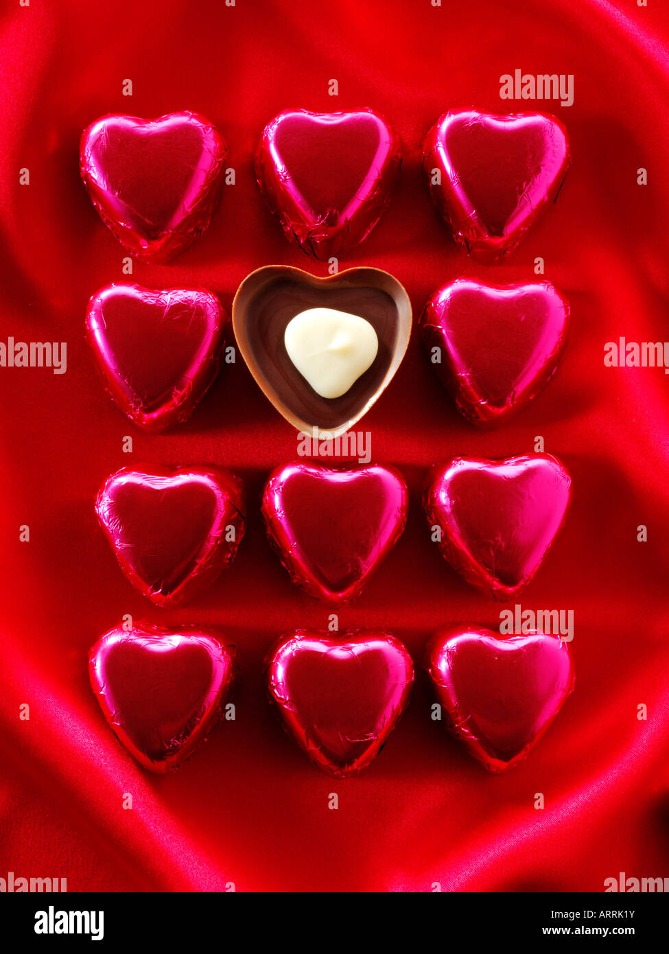 Cuore rosso a forma di cioccolatini Foto Stock