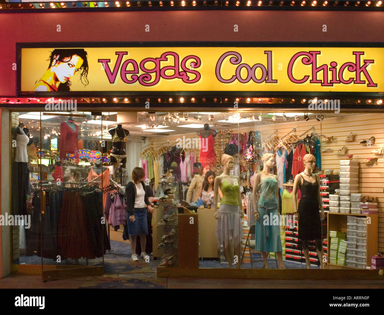 Negozio di abbigliamento sulla Strip di Las Vegas Foto stock - Alamy