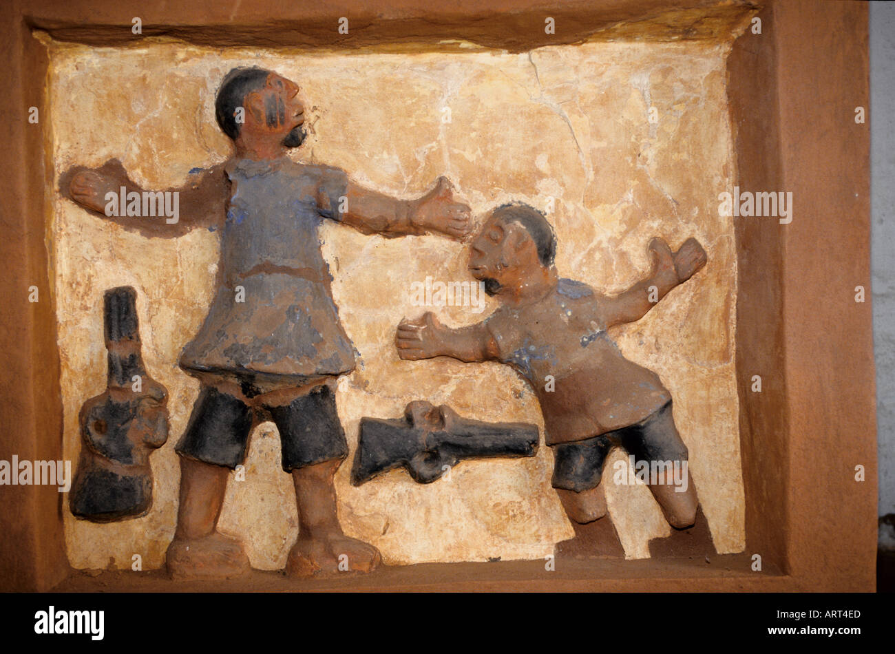 Abomey Benin Palastskulpturen von Abomey restauriert vom Getty Conservation Institute Basrelief im Palast vom Koenig Glele Abomey Benin Palace sculture di Abomey restaurate dal Getty Conservation Institute Bas Relief nel palazzo di Re Glele Foto Stock