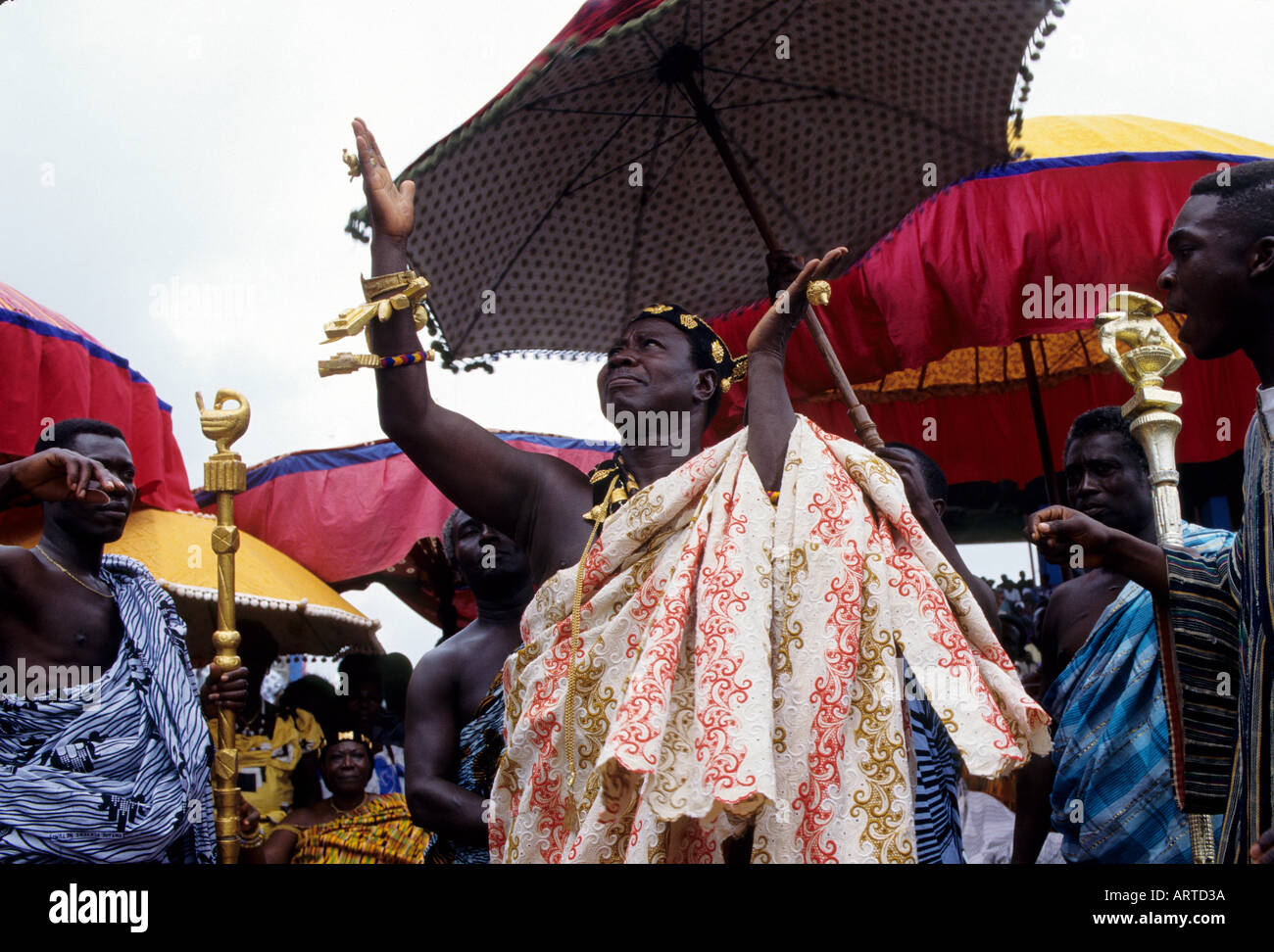 Un capo degli Ashanti Ein Asante Haeuptling Foto Stock