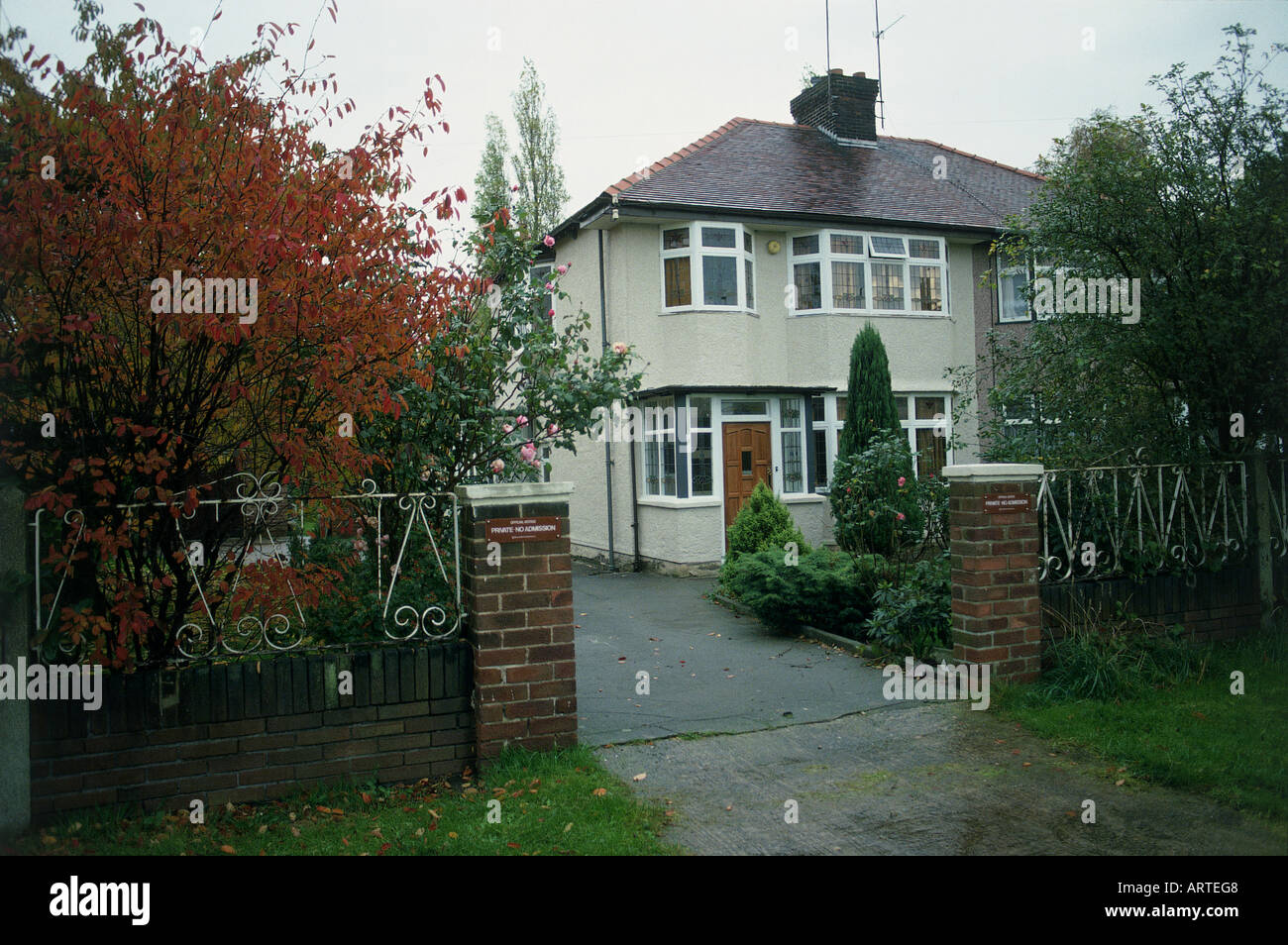 BEATLES John Lennon s casa d'infanzia a 251 Menlove Avenue Liverpool England Foto Stock