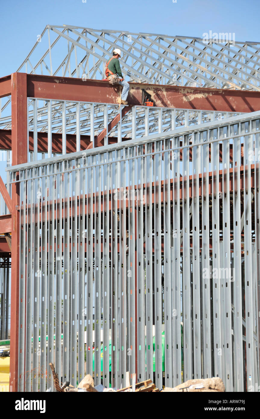 A prova di uragano tutto il metallo edificio in costruzione Napoli Florida Foto Stock
