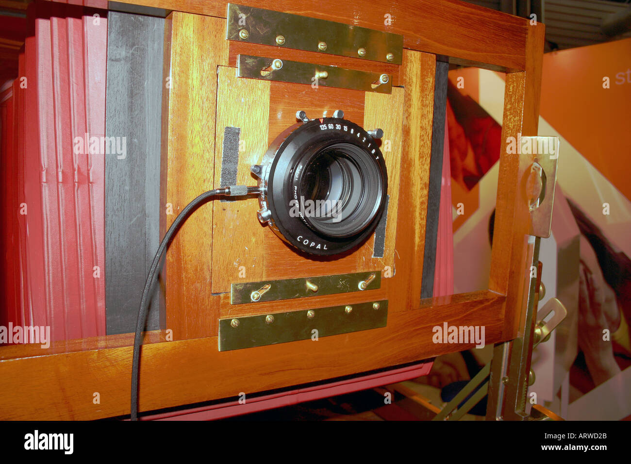 Formato di grandi dimensioni in legno e ottone fotocamera piastra Foto Stock