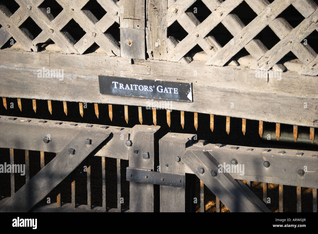 Traitors' Gate, Tower of London, Tower Hill, Londra, Inghilterra, Regno Unito Foto Stock