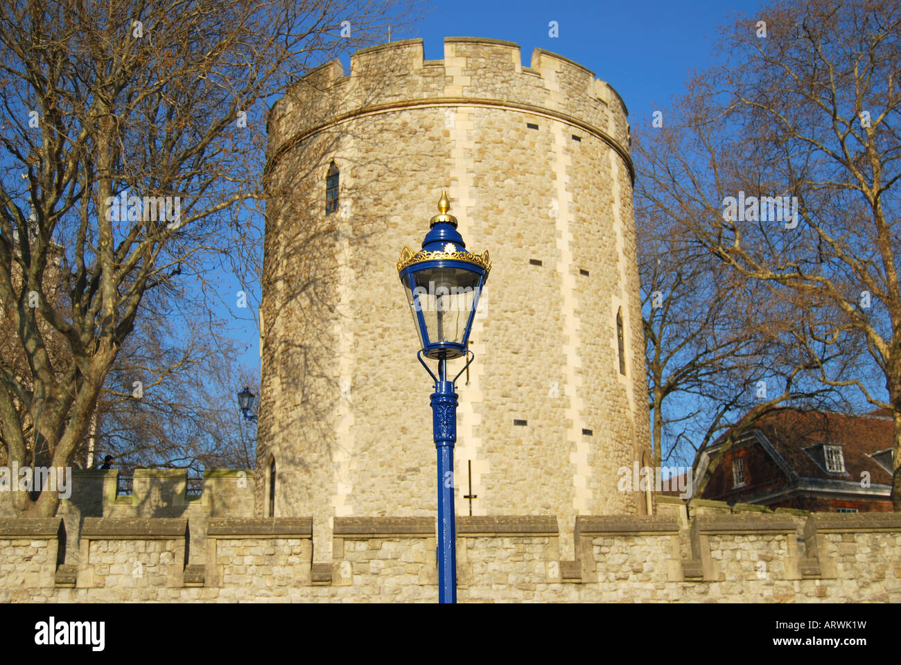 Round Tower, la Torre di Londra, Tower Hill, London Borough of Tower Hamlets, Greater London, England, Regno Unito Foto Stock