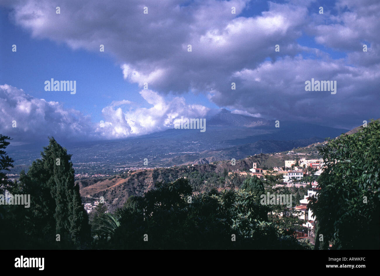 Sicilia Etna visto da Taomina Foto Stock