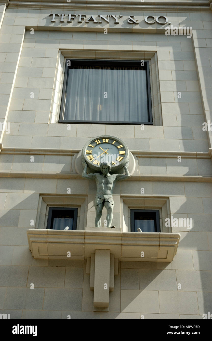 Tiffany & Co negozio orologio anteriore in Beverly Hils California intersezione di Rodeo Dr e Wilshire Blvd Foto Stock