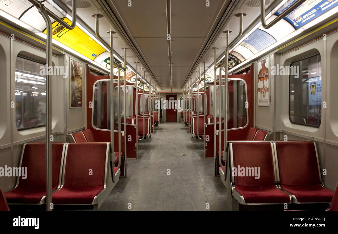 Treno della metropolitana interni - Toronto - Canada Foto Stock