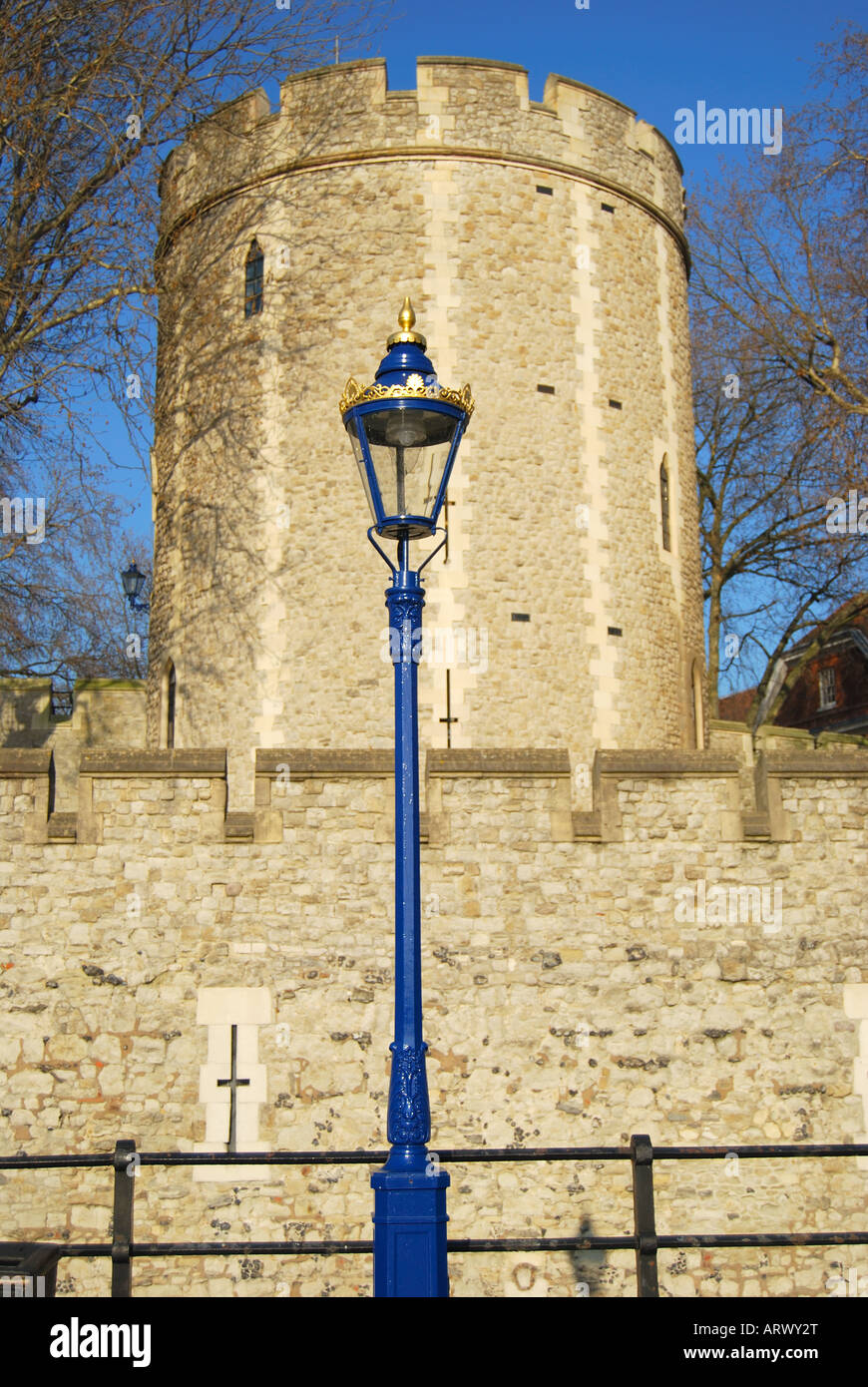 Round Tower, la Torre di Londra, Tower Hill, London, England, Regno Unito Foto Stock
