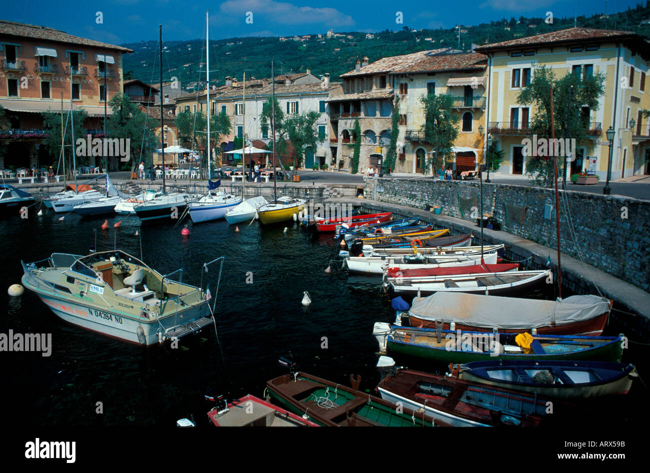 Torri del Benaco sul Lago di Garda Italia Foto Stock