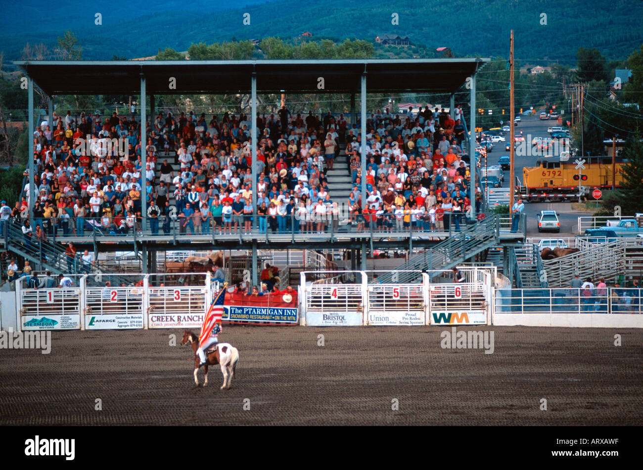 Colorguard al rodeo Romick arena rodeo motivi Steamboat Springs CO USA Foto Stock