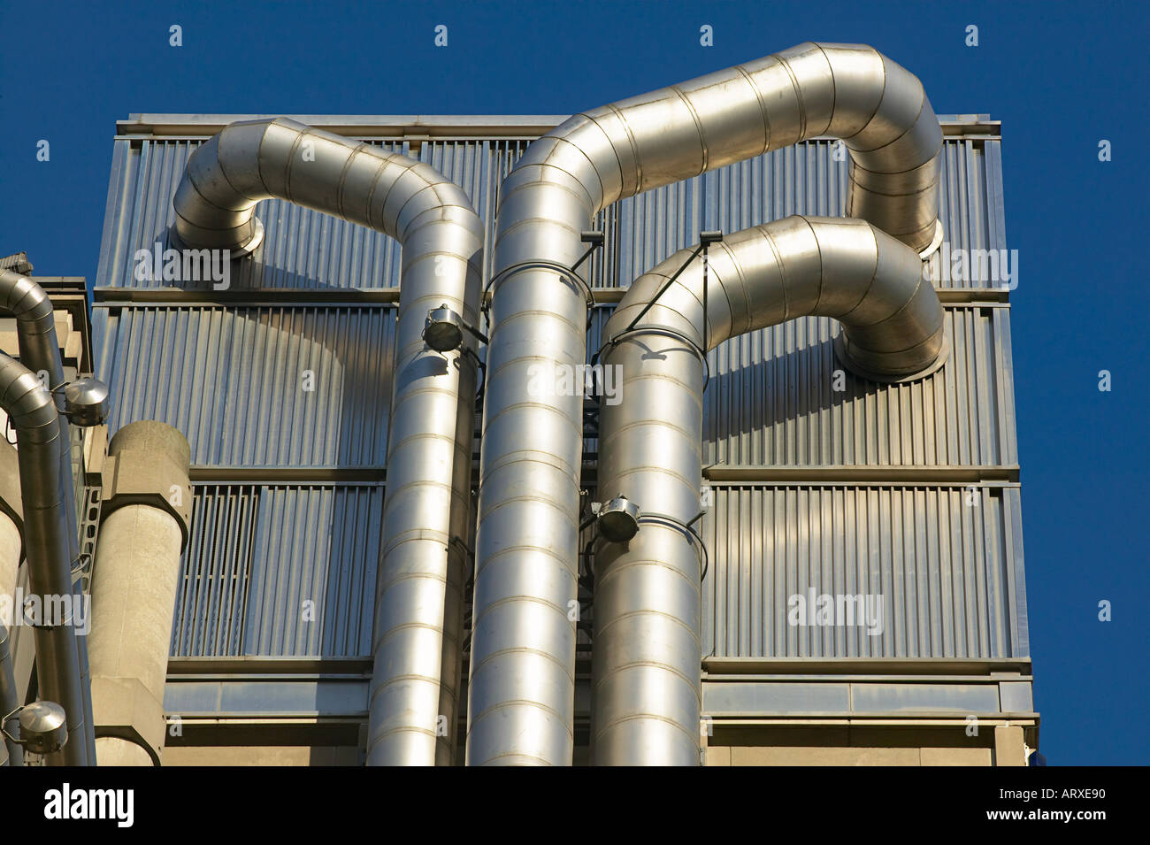 Servizio esterno tubi Lloyds of London Inghilterra England Foto Stock