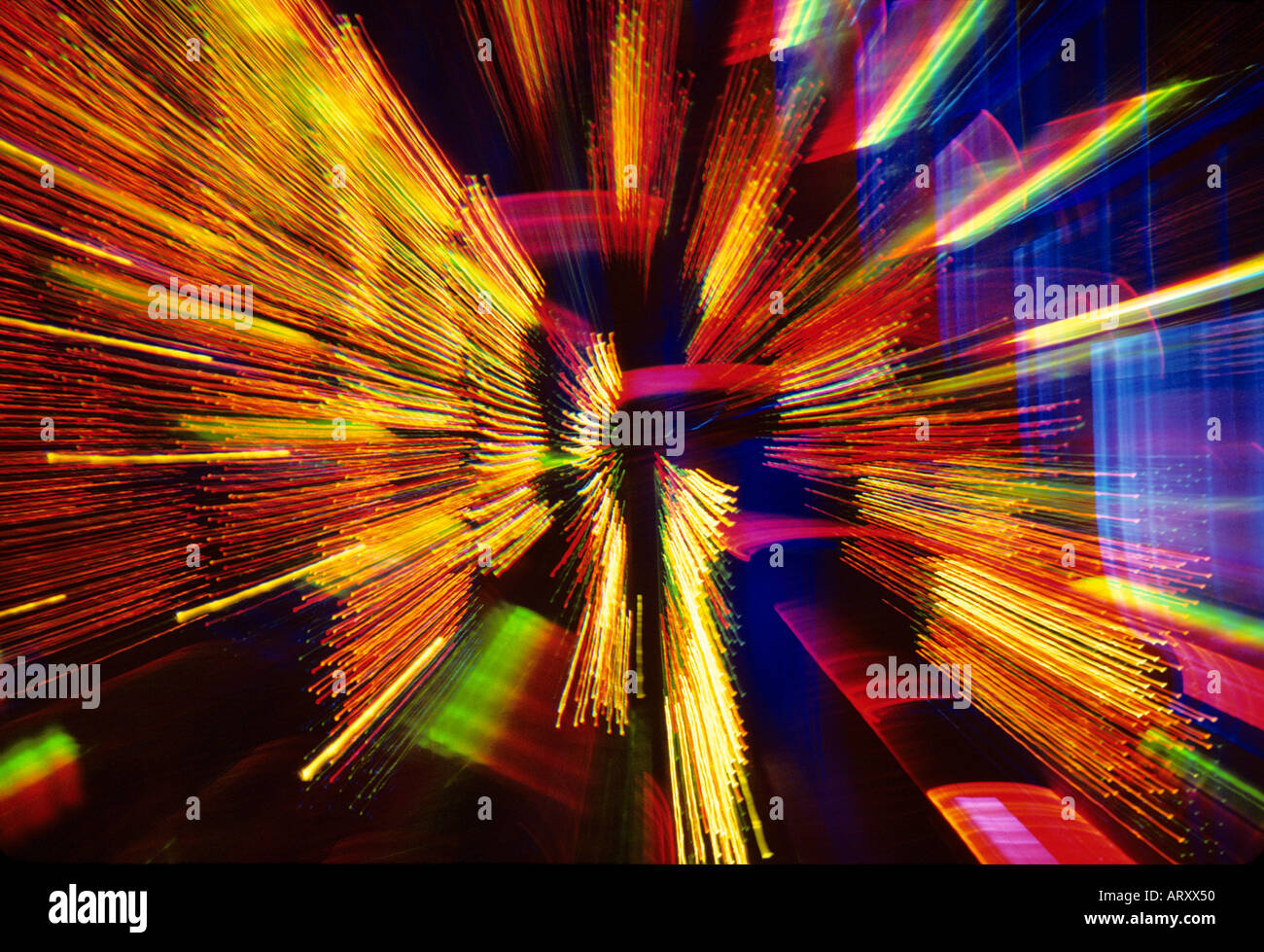 Abstract luci al neon prisma ingrandita dello spazio profondo Foto Stock