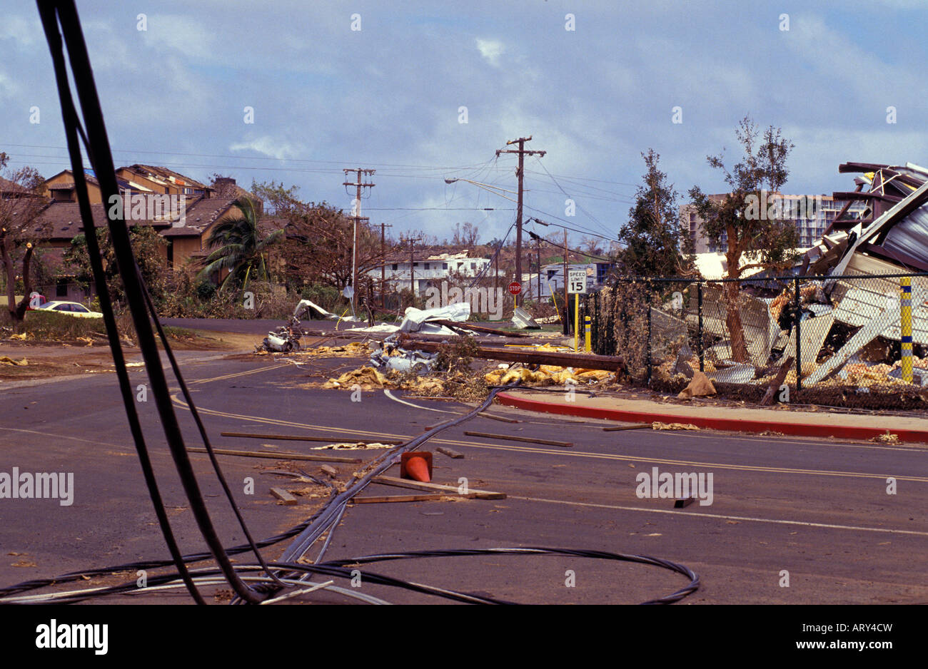 Distruzione di Lihue, dieci giorni dopo l uragano Iniki Foto Stock